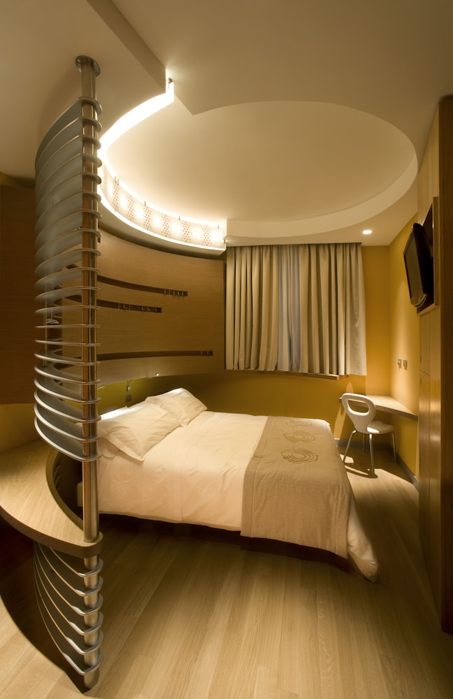 Eos Hotel 31/72