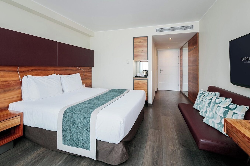 Eurostars Embassy 23/55