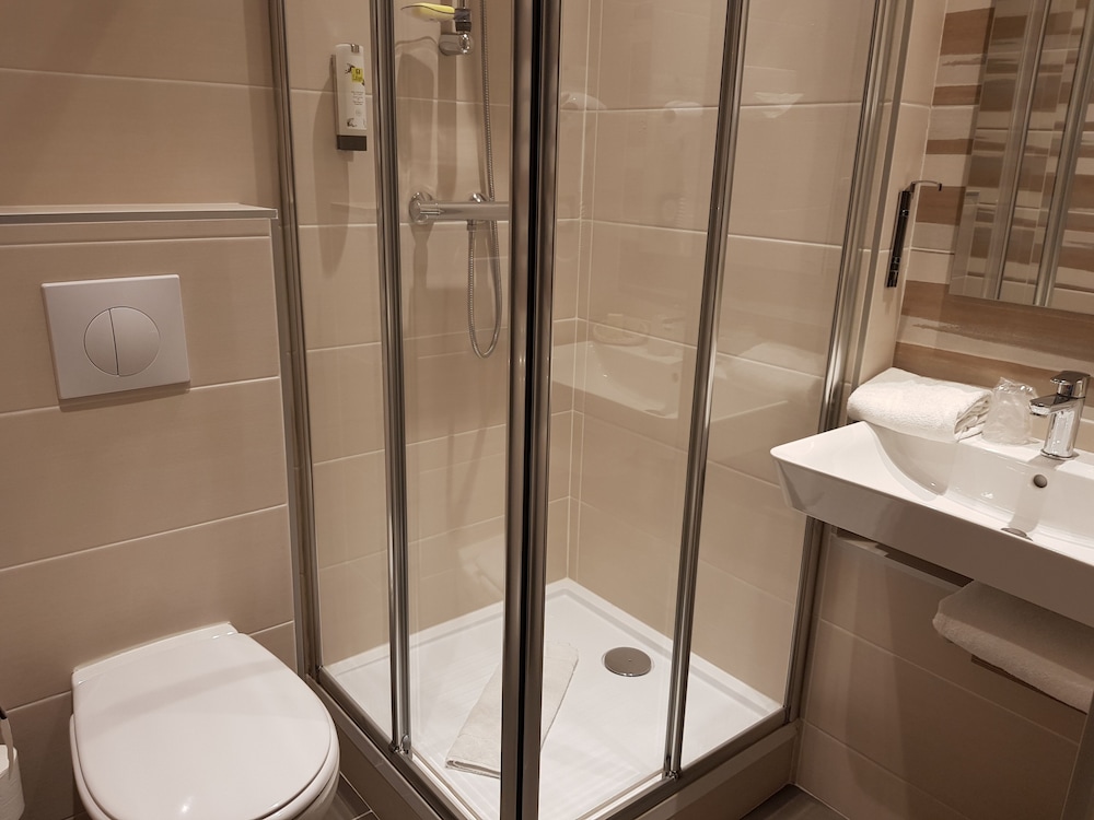 Logis Hotel La Bonne Auberge 34/39