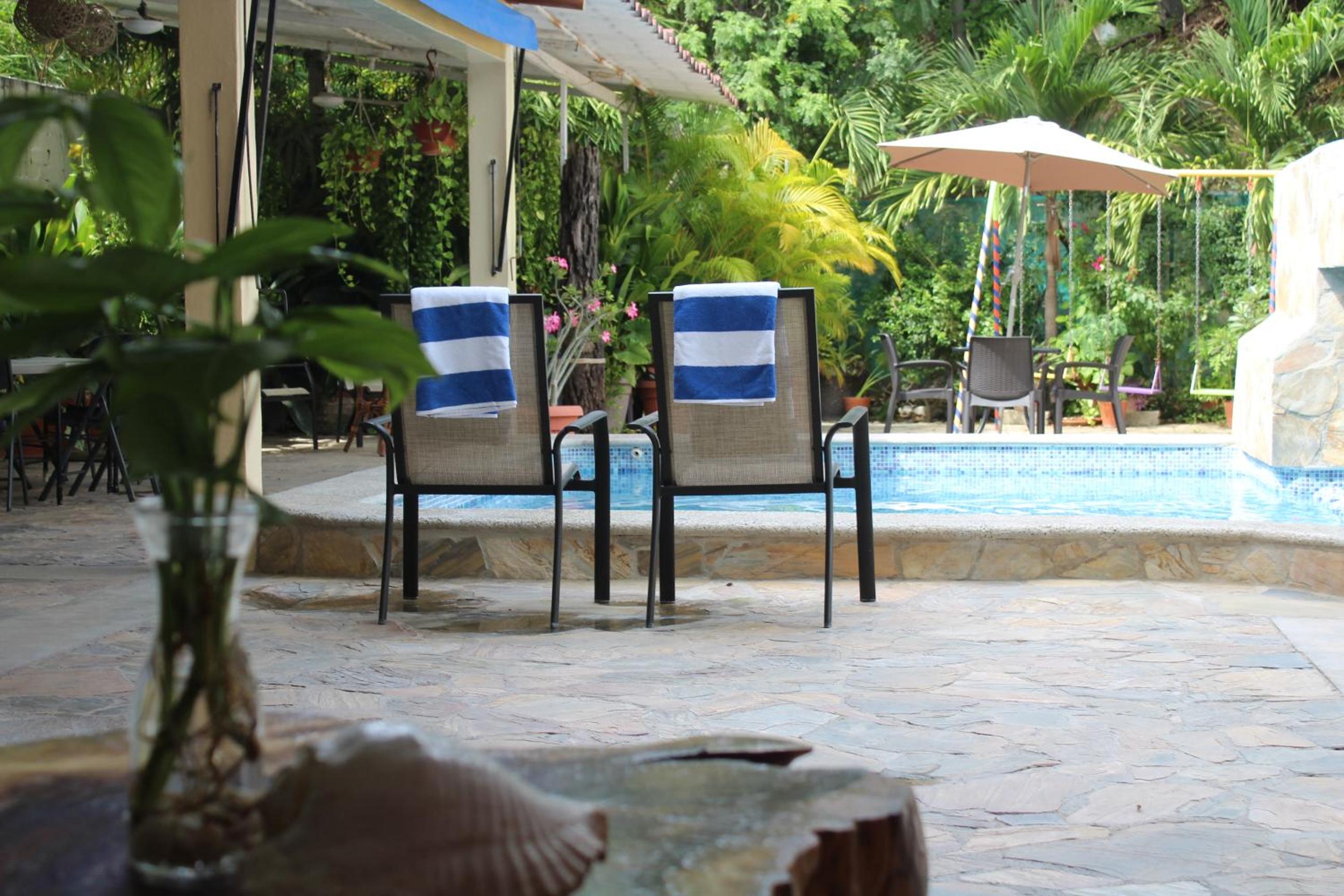 Hotel Arenas del Pacifico 49/54
