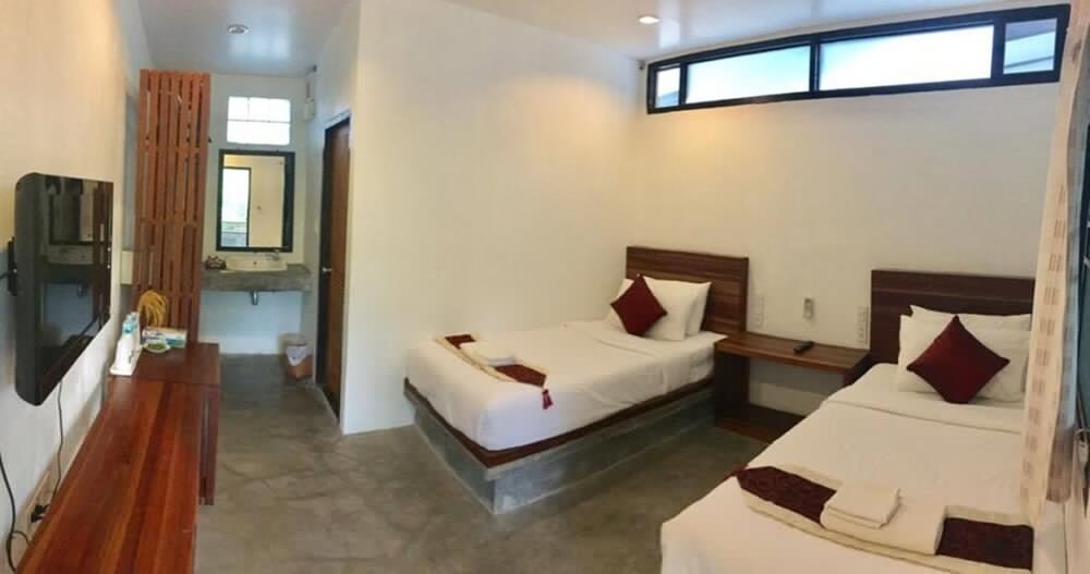 Sunshine Beach Resort 20/100