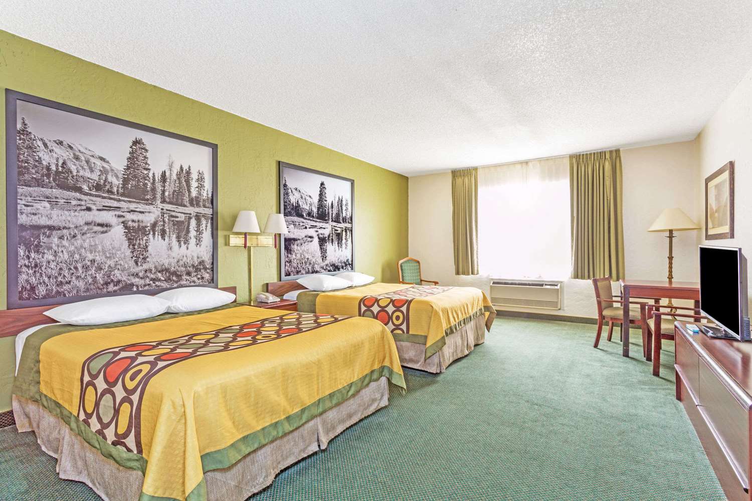 Super 8 by Wyndham Wendover 7/12