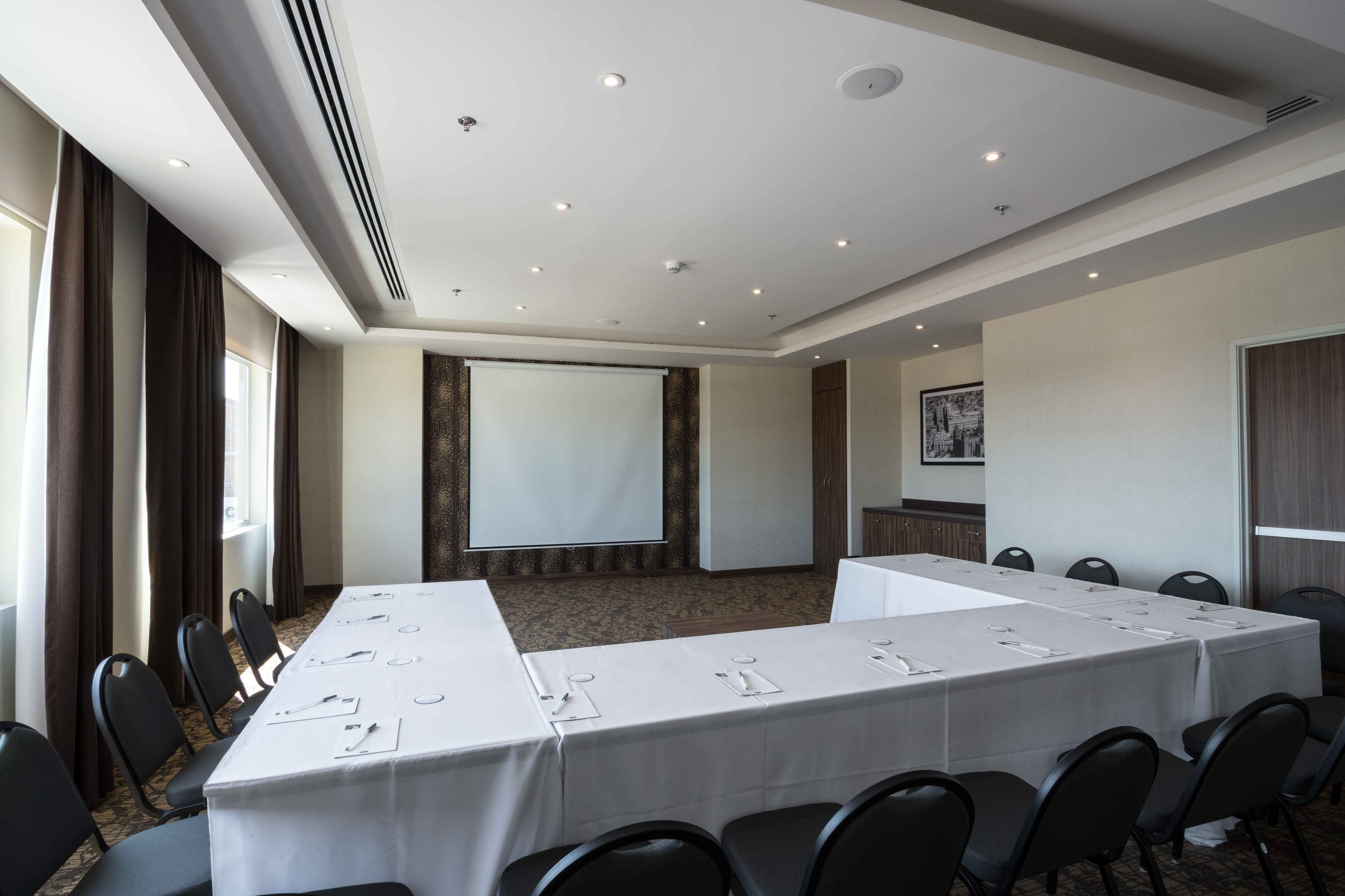 Hampton Inn Irapuato 32/38