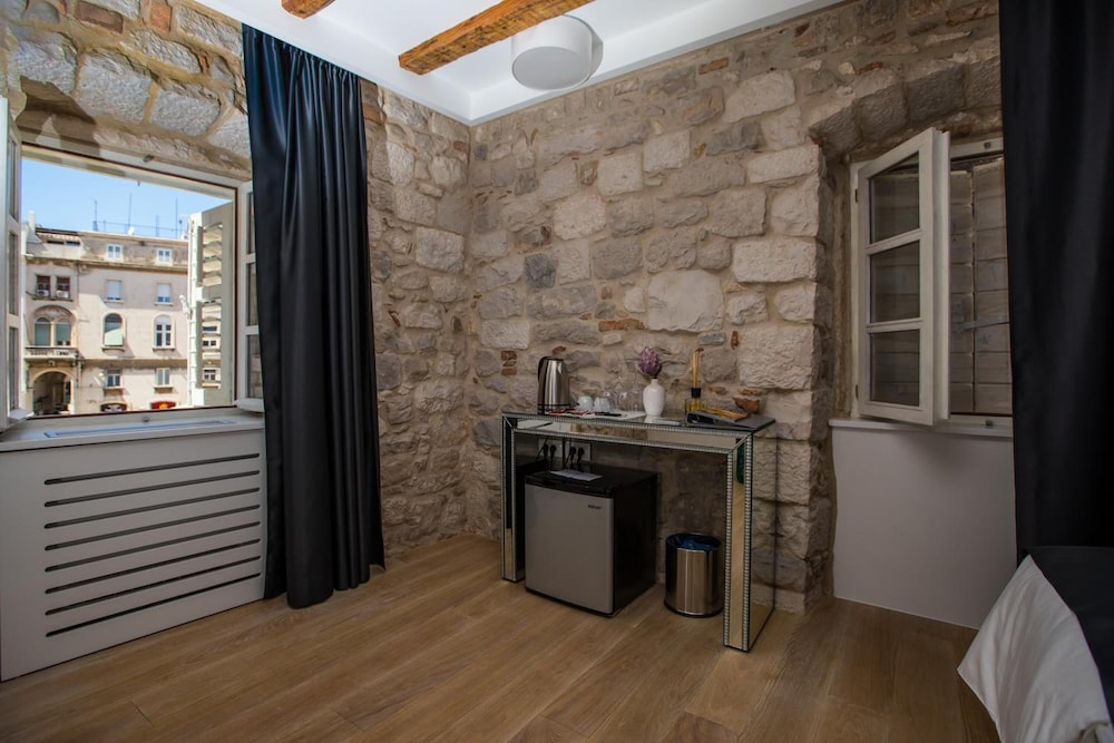 Spalato Luxury Rooms 77/77