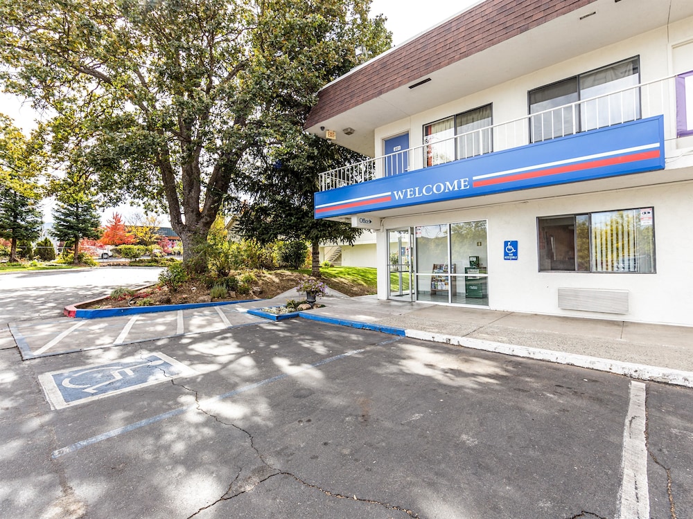 Motel6 Yreka, CA 50/62