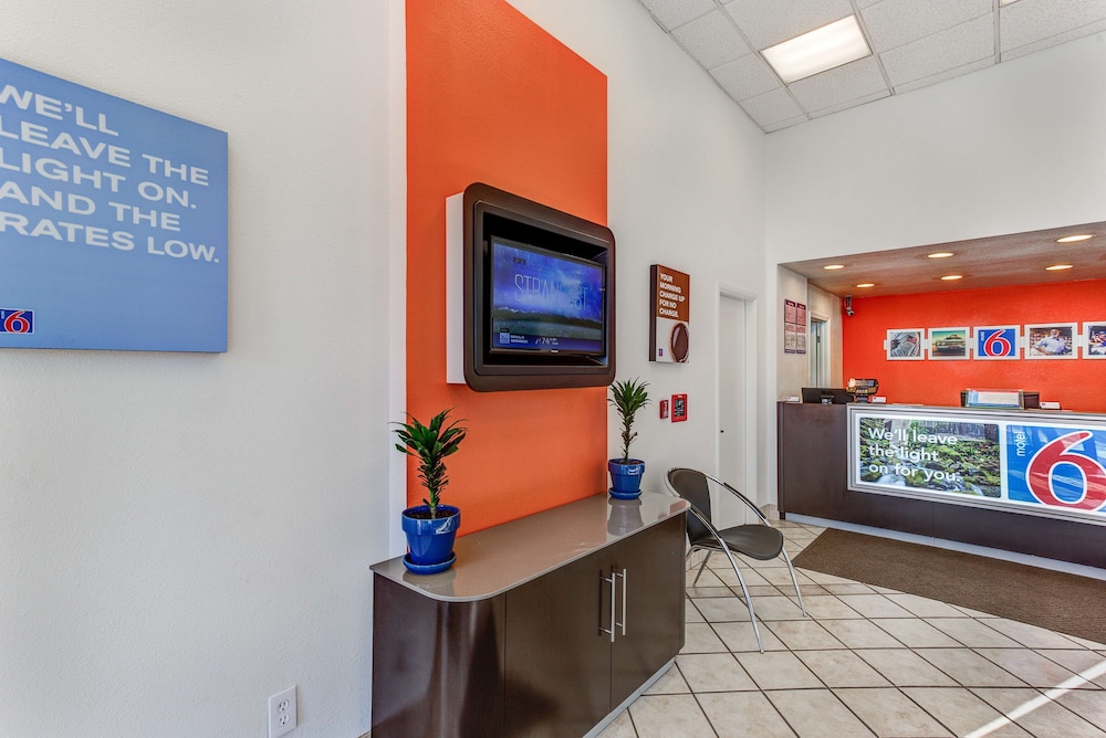 Motel6 Portland, OR - Tigard West 13/49