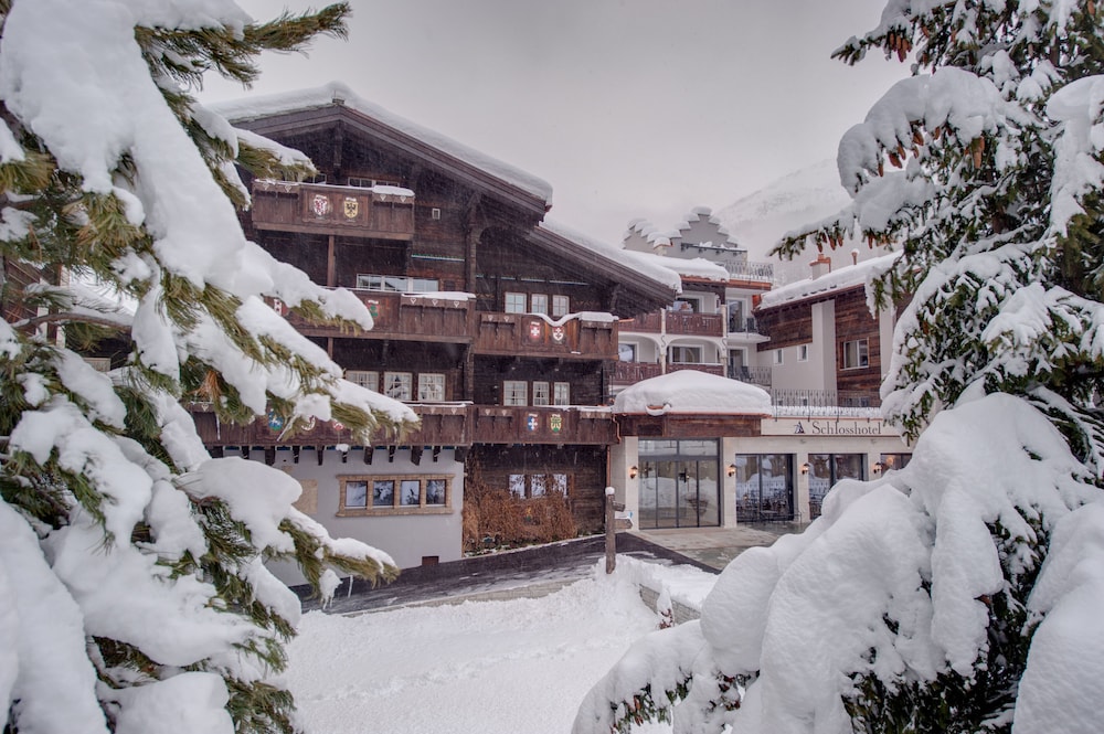 Schlosshotel Zermatt photo3