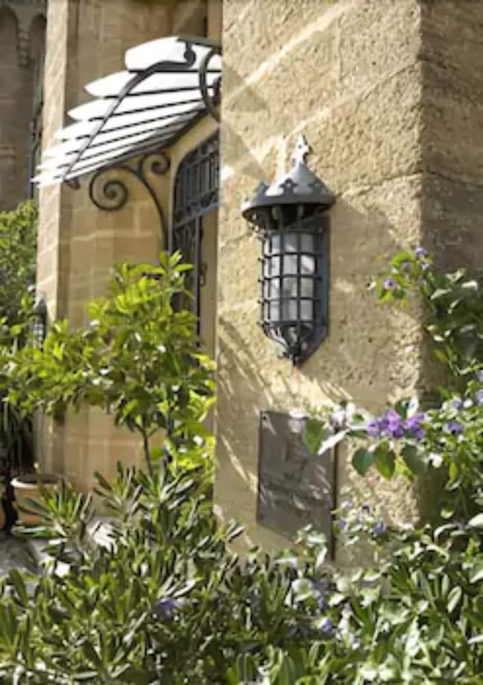 Host Du Chateau Des Fines Roches 35/40
