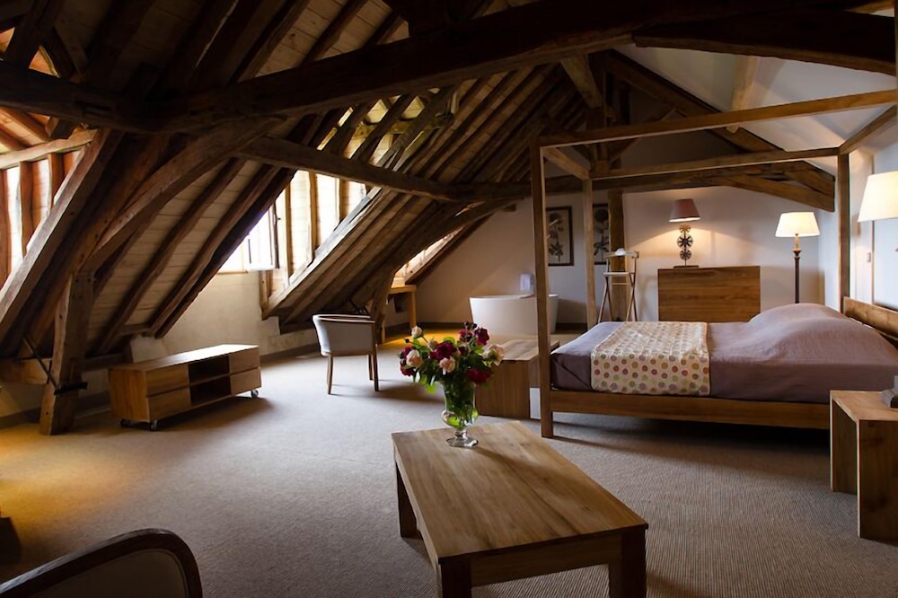 Relais Du Silence Chateau de Perreux 30/50