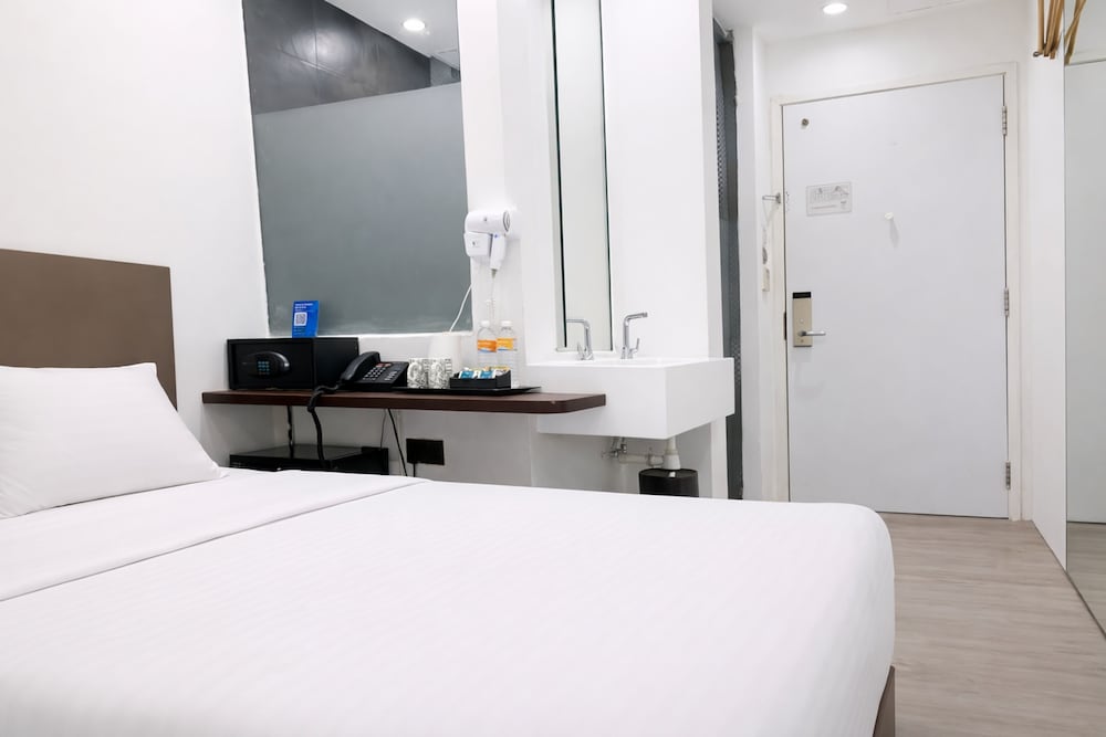 A Hotel Dickson 20/50