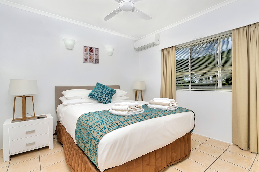 Marlin Waters Beachfront Apartments 15/100