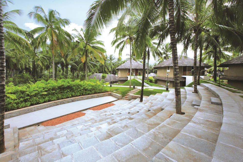 Coco Lagoon By Great Mount Resort 37/42
