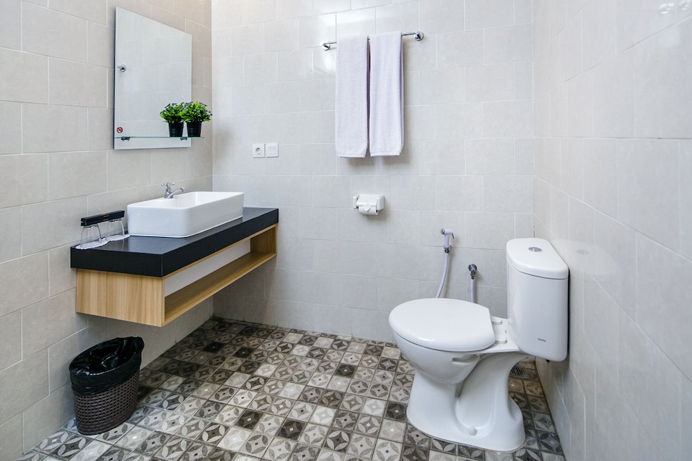 Graha Socio Hotel 55/56