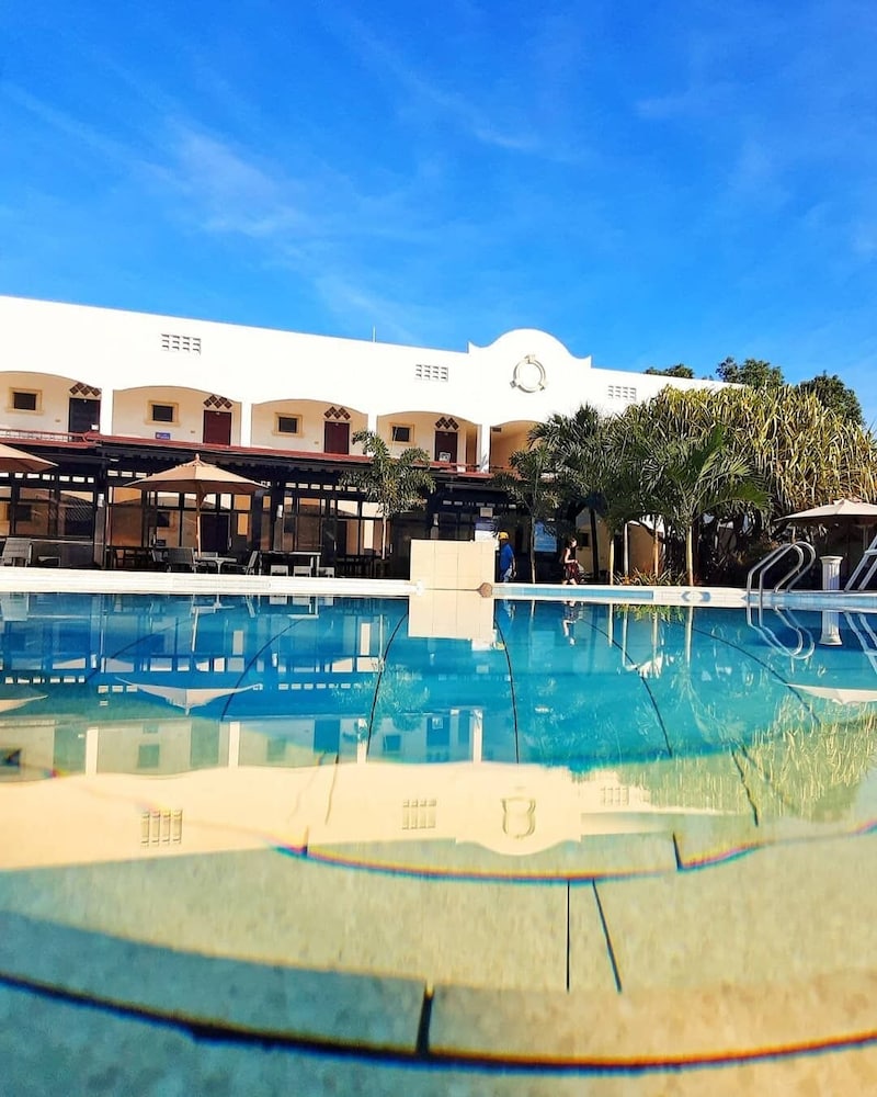Panglao Regents Park Resort 5/54