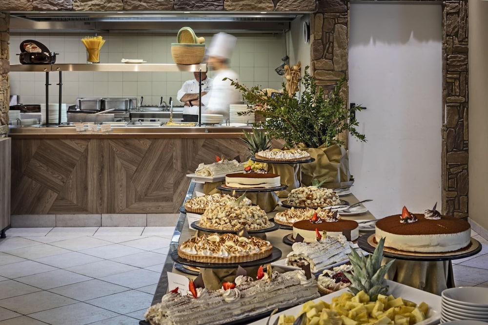 Blu Hotel Morisco Village 20/80