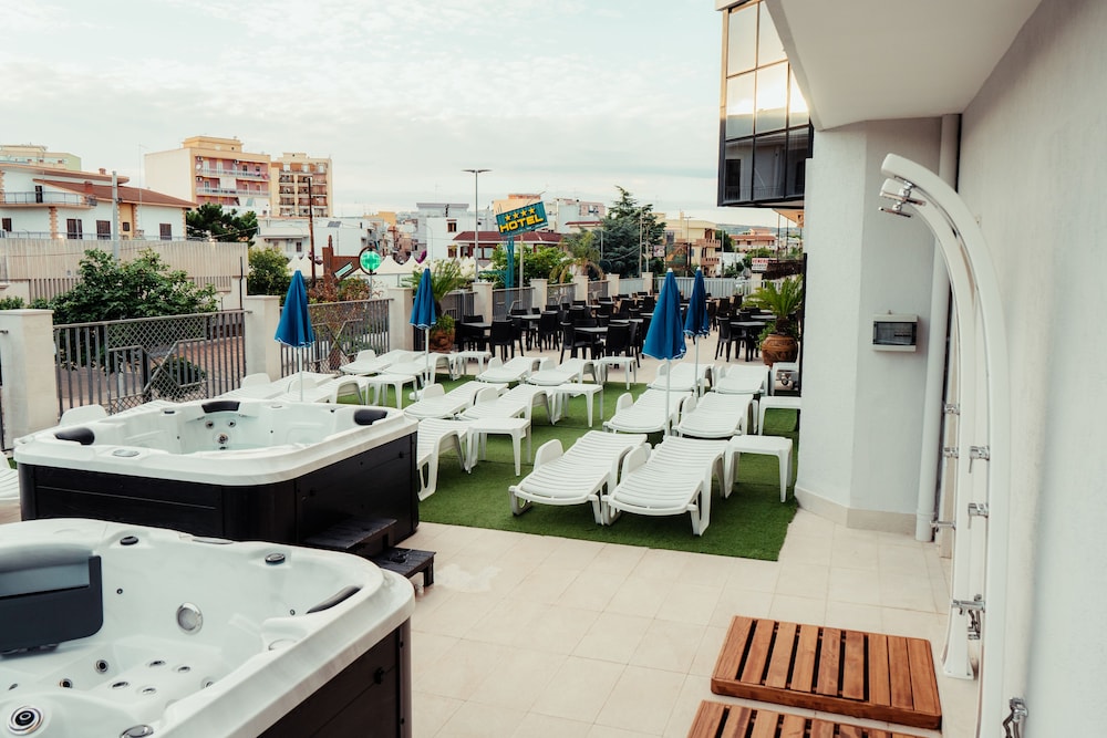 Hotel Accord Le Rose 31/50