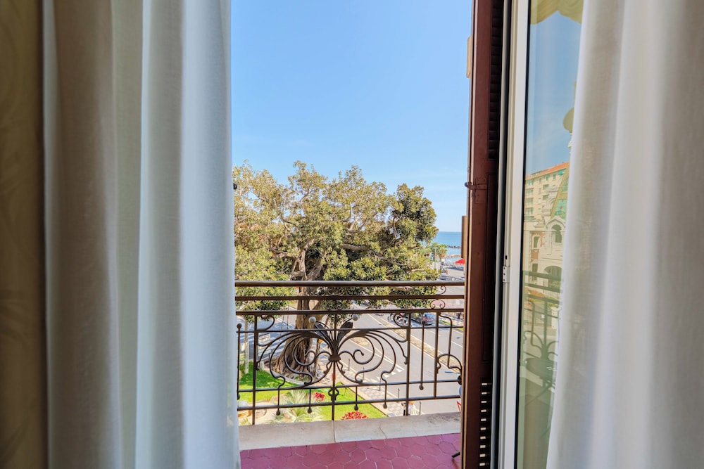 Lolli Hotel Palace 33/41