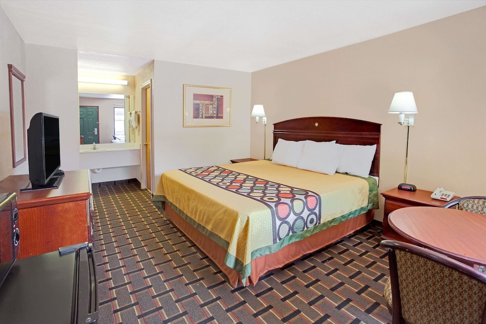 Super 8 by Wyndham Acworth/Atlanta Area GA 13/27