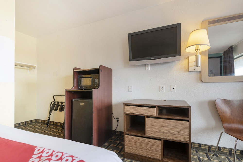 Southern Comfort Hotel 18/24