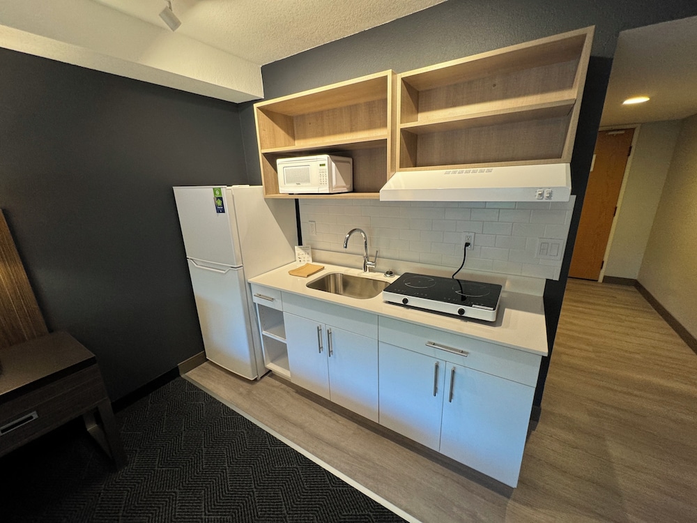 Extended Stay America Premier Suites - Portland - North 5/50