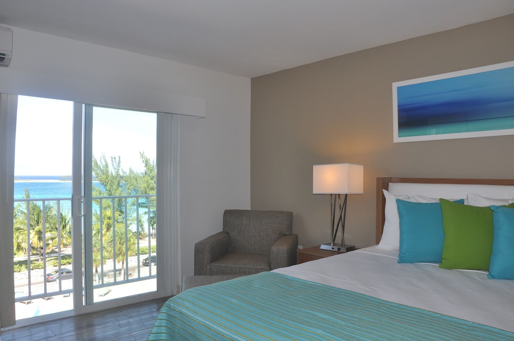 Courtyard Nassau Downtown Junkanoo Beach Ex Sunset Resort Bahamas 15/36