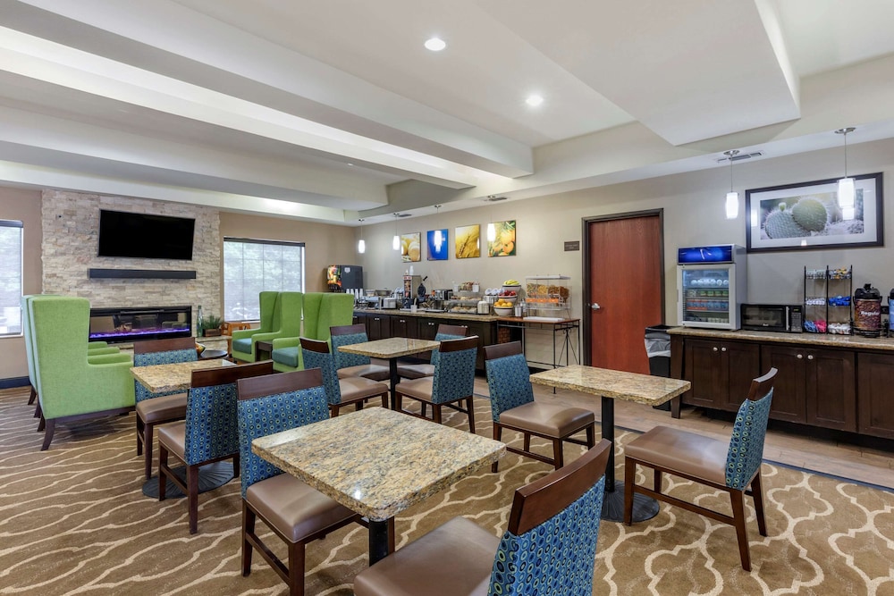 Comfort Inn & Suites Paris 24/33