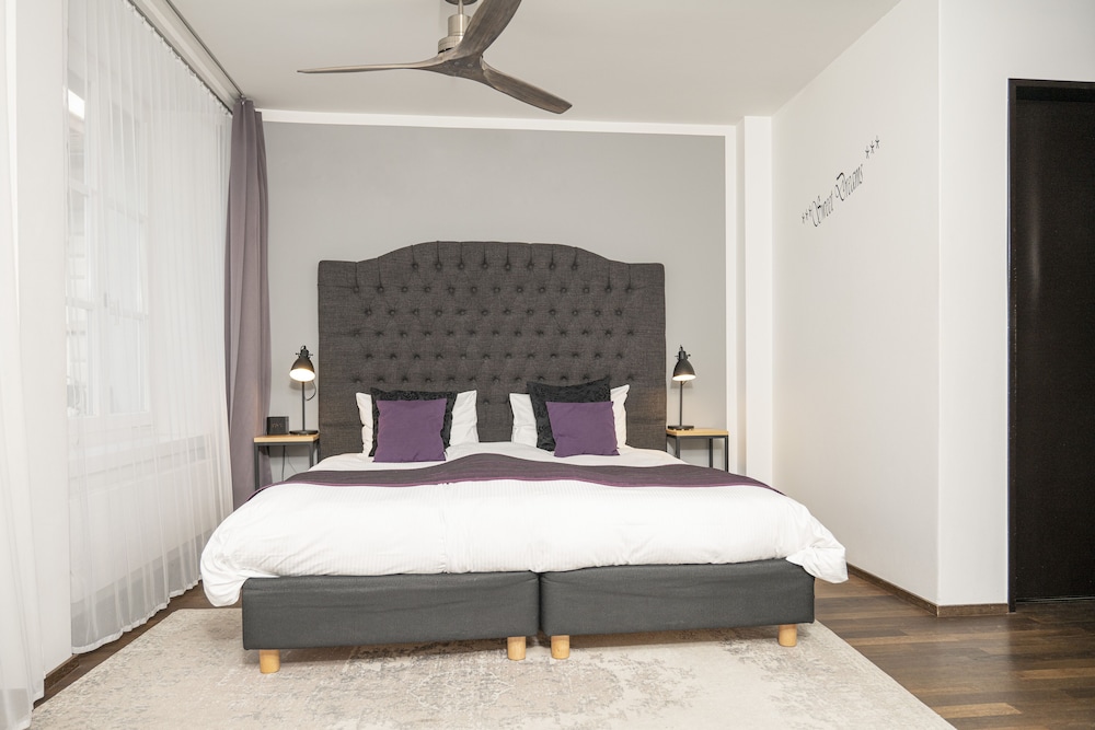 Boutique Hotel Weisses Kreuz 4/38