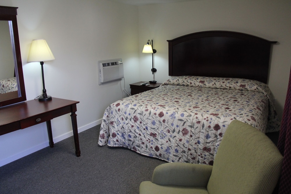 Pleasant Hill Motel 16/19