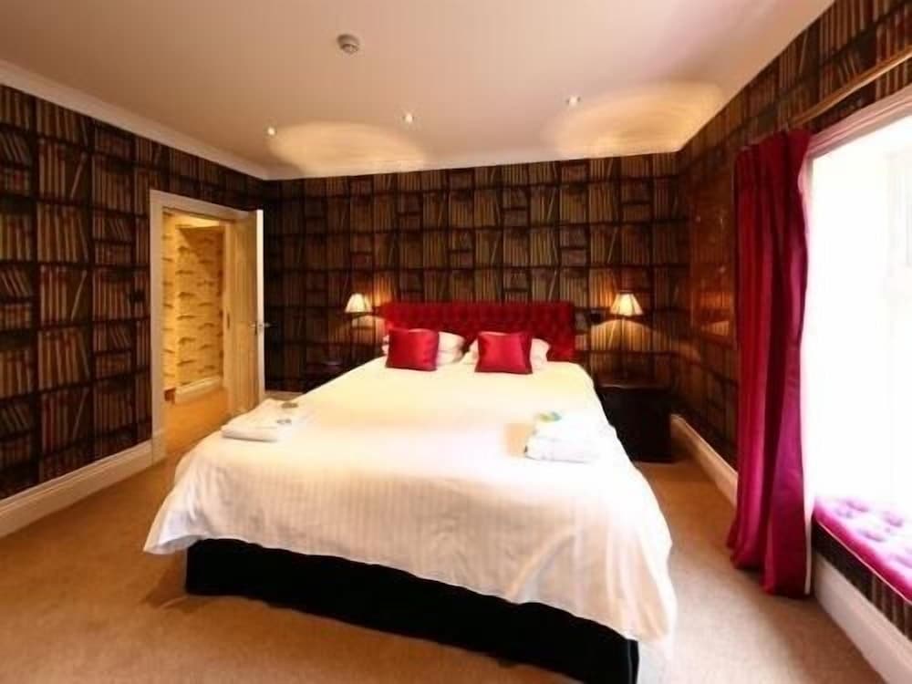 Mitton Hall 3/50