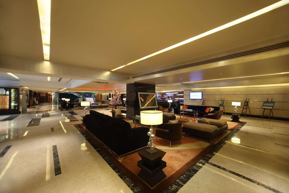 Gokulam Grand Hotel Spa 7/75