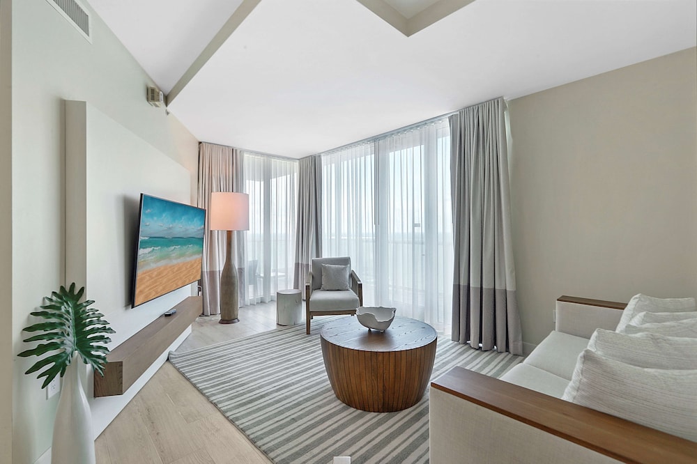 Beach House Fort Lauderdale, a Hilton Resort 54/77