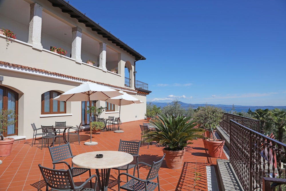 Residence San Rocco in SOIANO DEL LAGO