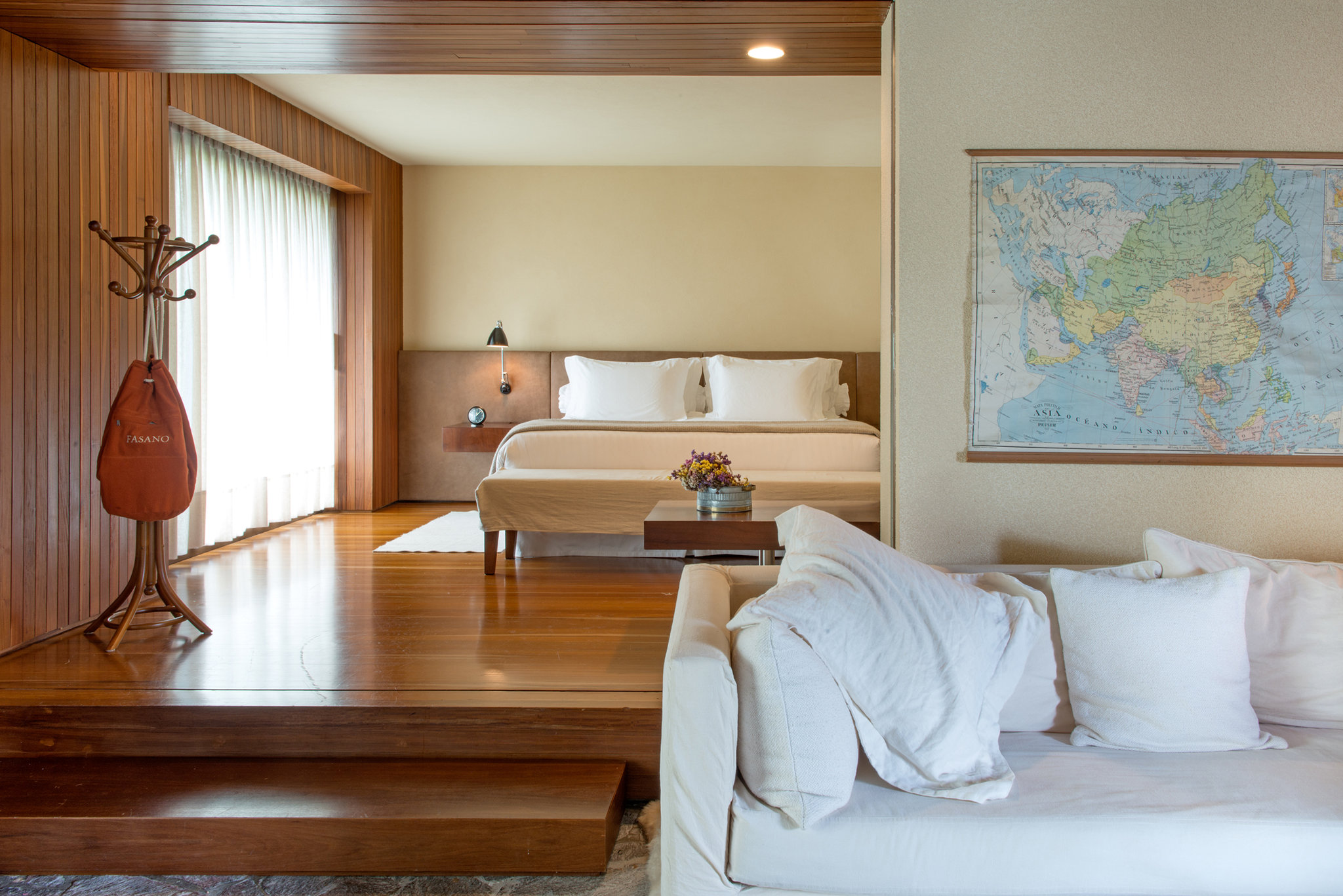 SUITE, BUNGALOW