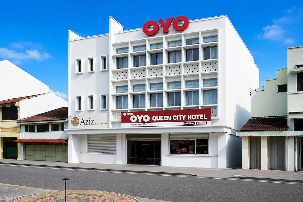 OYO 998 Queen City Hotel 3/50