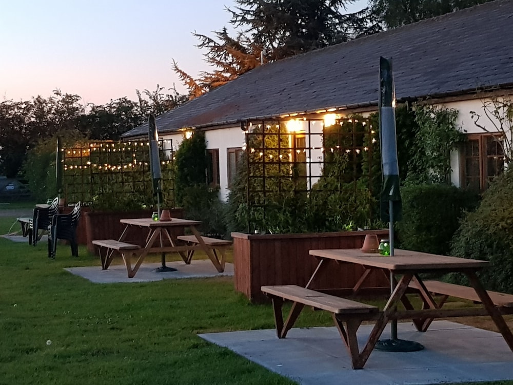 Holiday Cottages At Hawthorn Farm 46/50