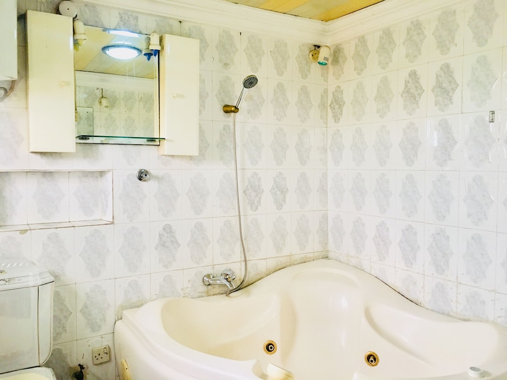 Dalian Guest House 18/20
