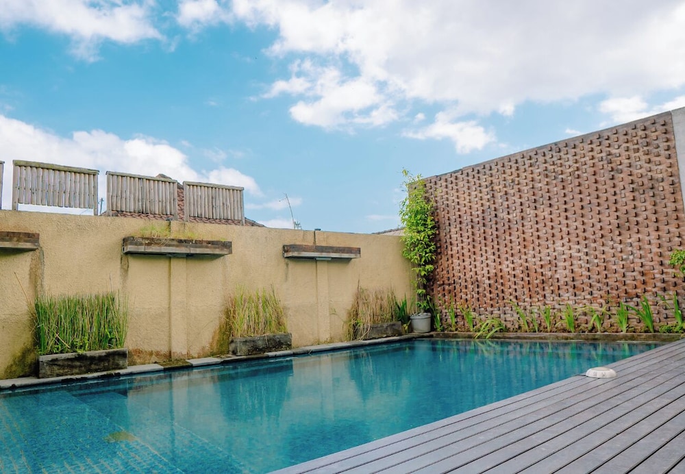 Oyo 612 Dante Guesthouse 62/66