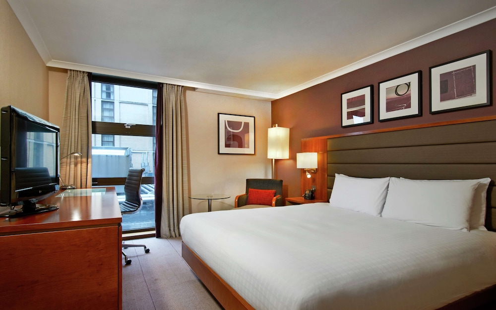 Hilton London Kensington 16/80