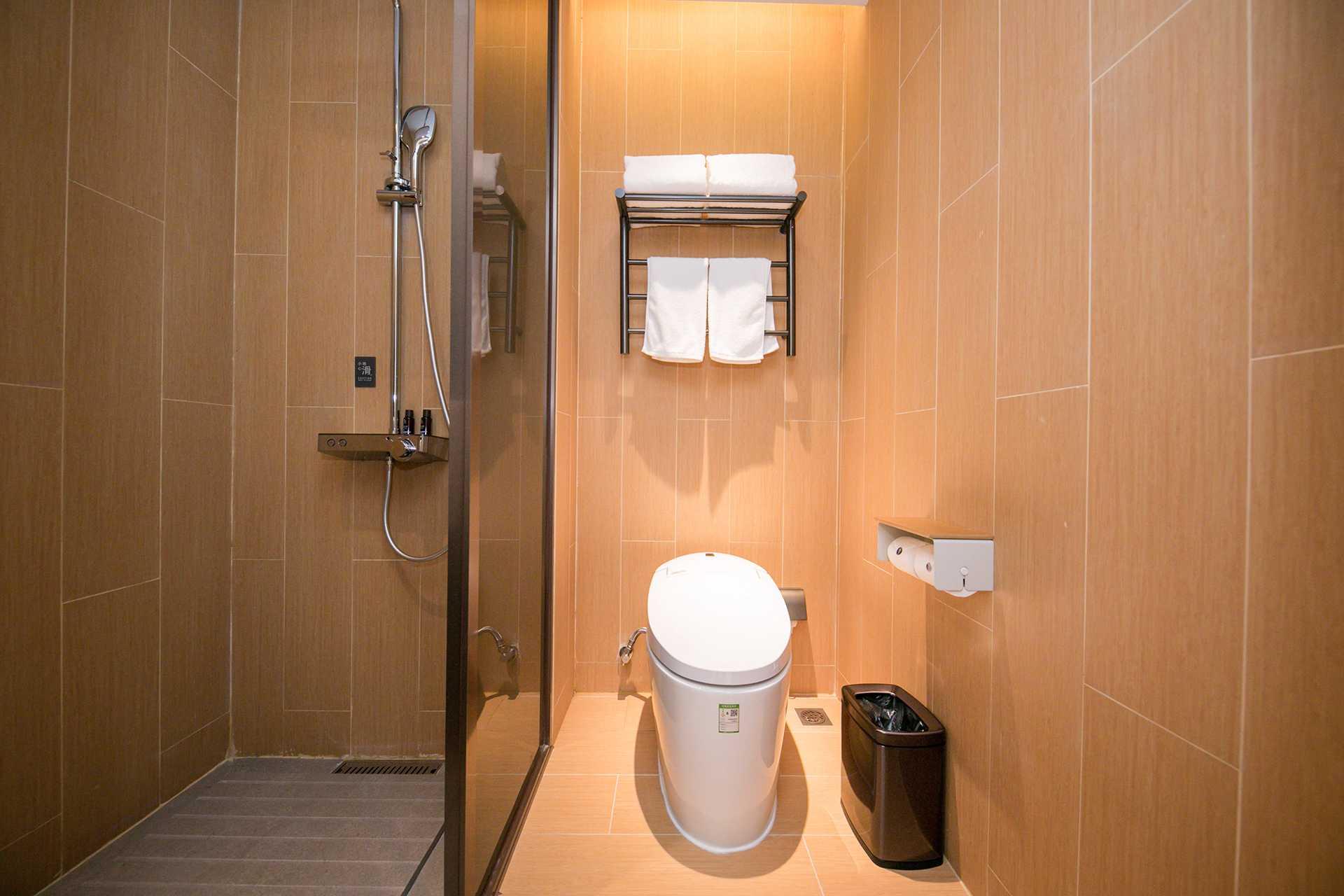 JI Hotel (Shanghai Lujiazui World Plaza) 48/48