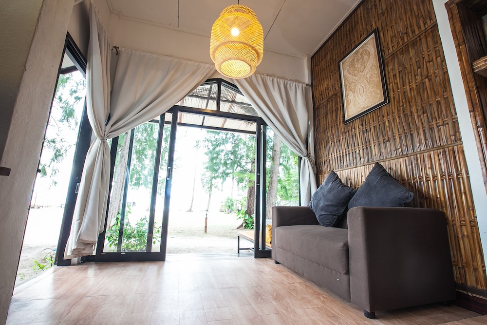 Salisa Resort 45/74