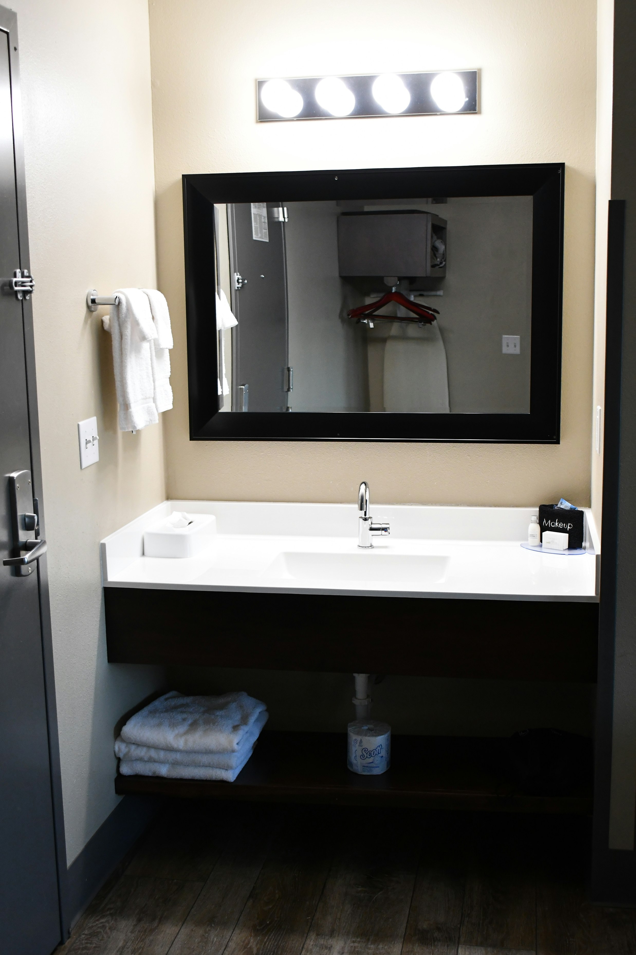 Cobblestone Inn & Suites - Trenton 45/45