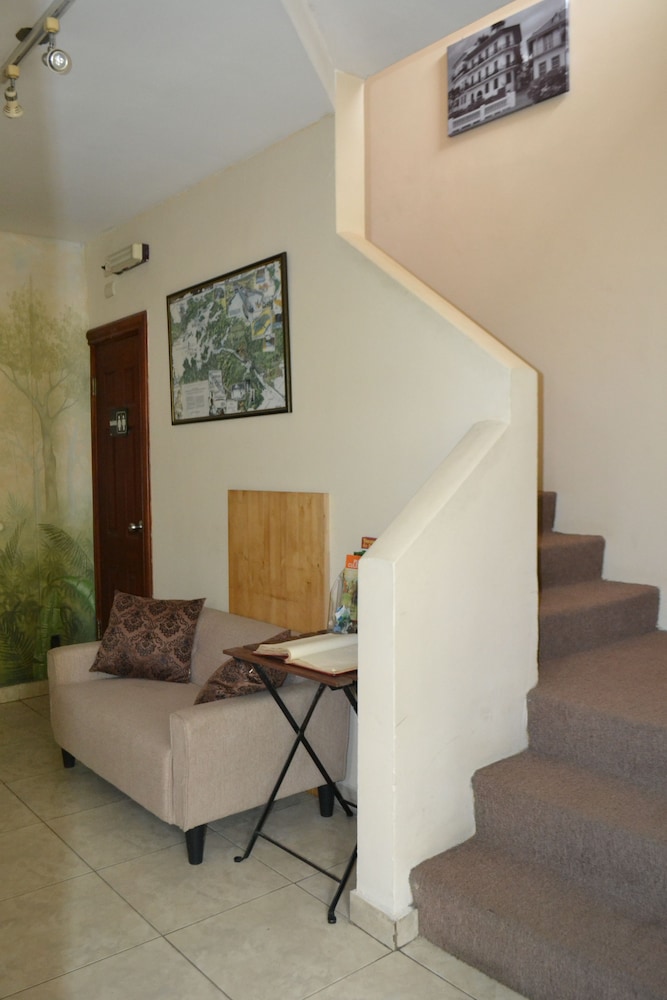 The Balboa Inn Bed Breakfast 7/49