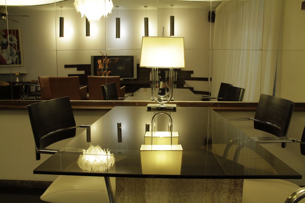 Crillon Mendoza 52/67