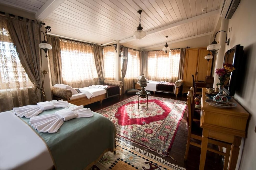 Sultan Corner Suites 25/49