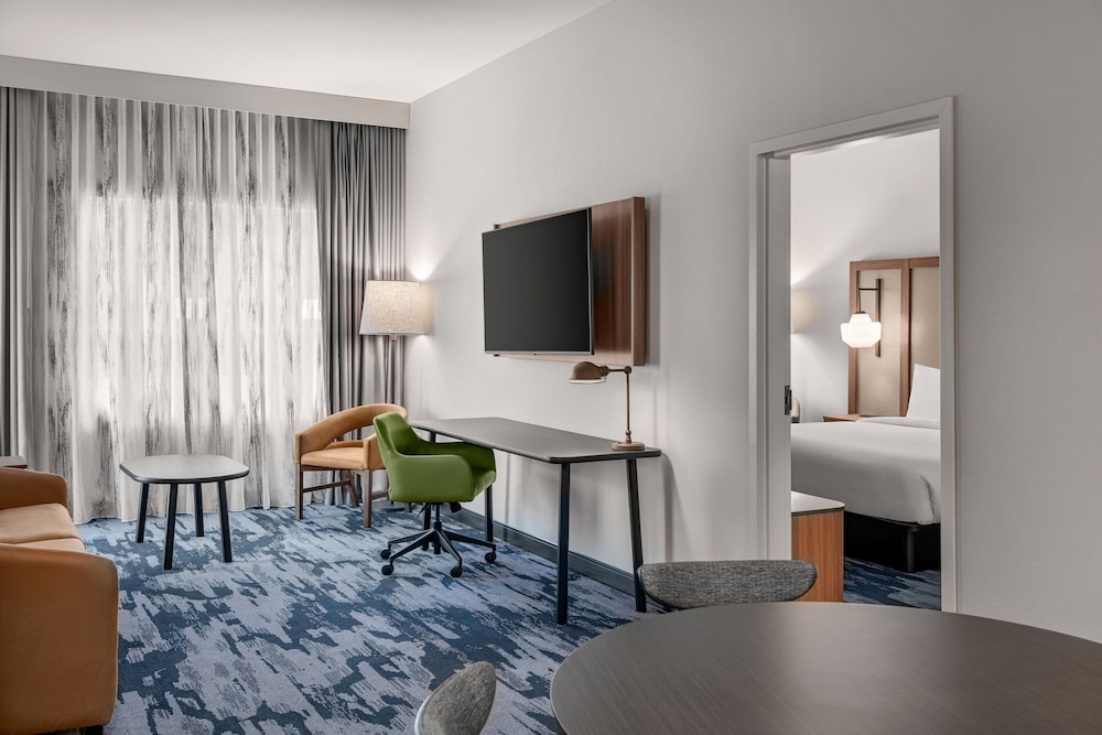 Fairfield by Marriott Inn & Suites Austin Downtown 40/50