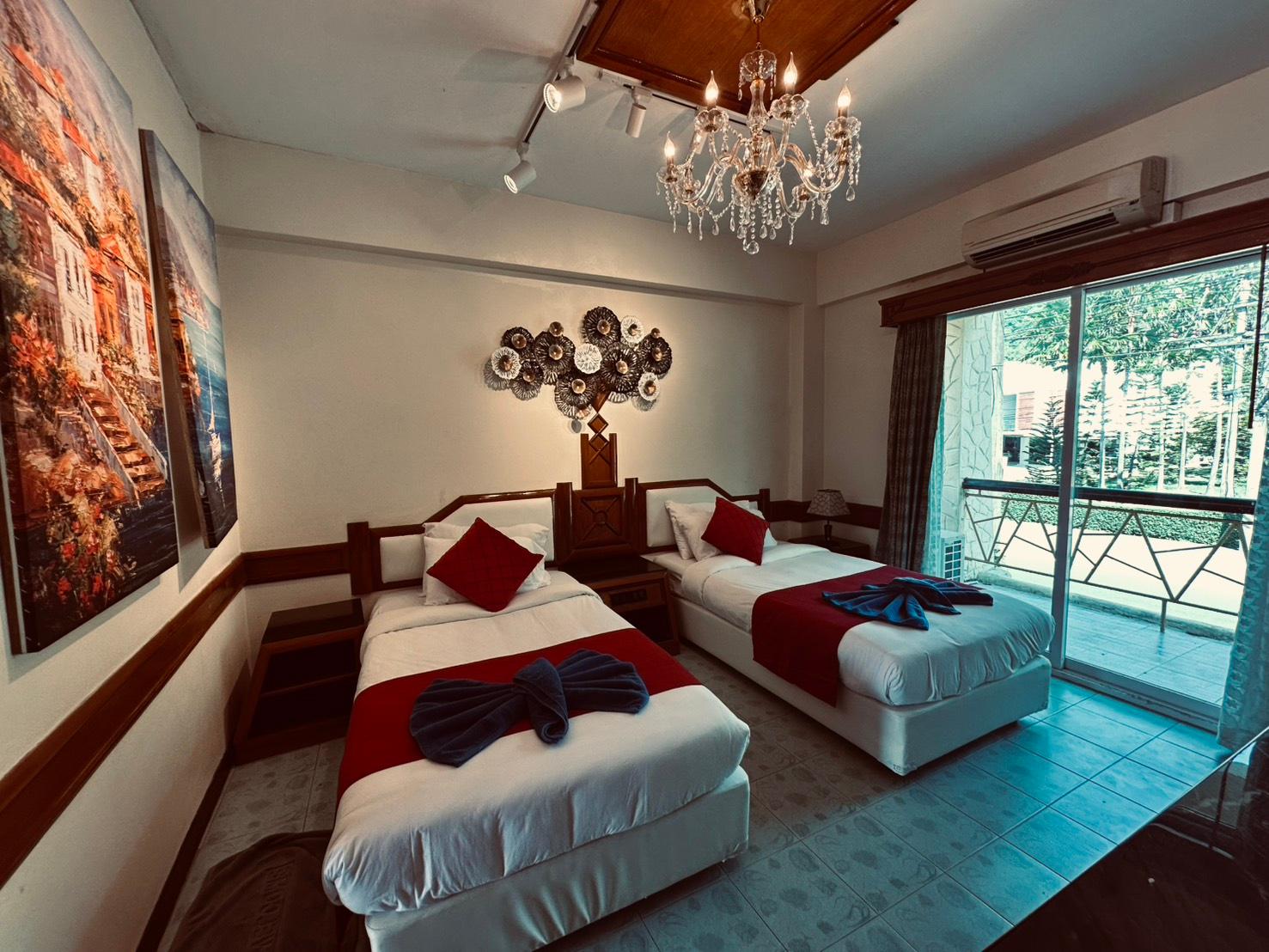 Room, Twin Beds, Superior Building