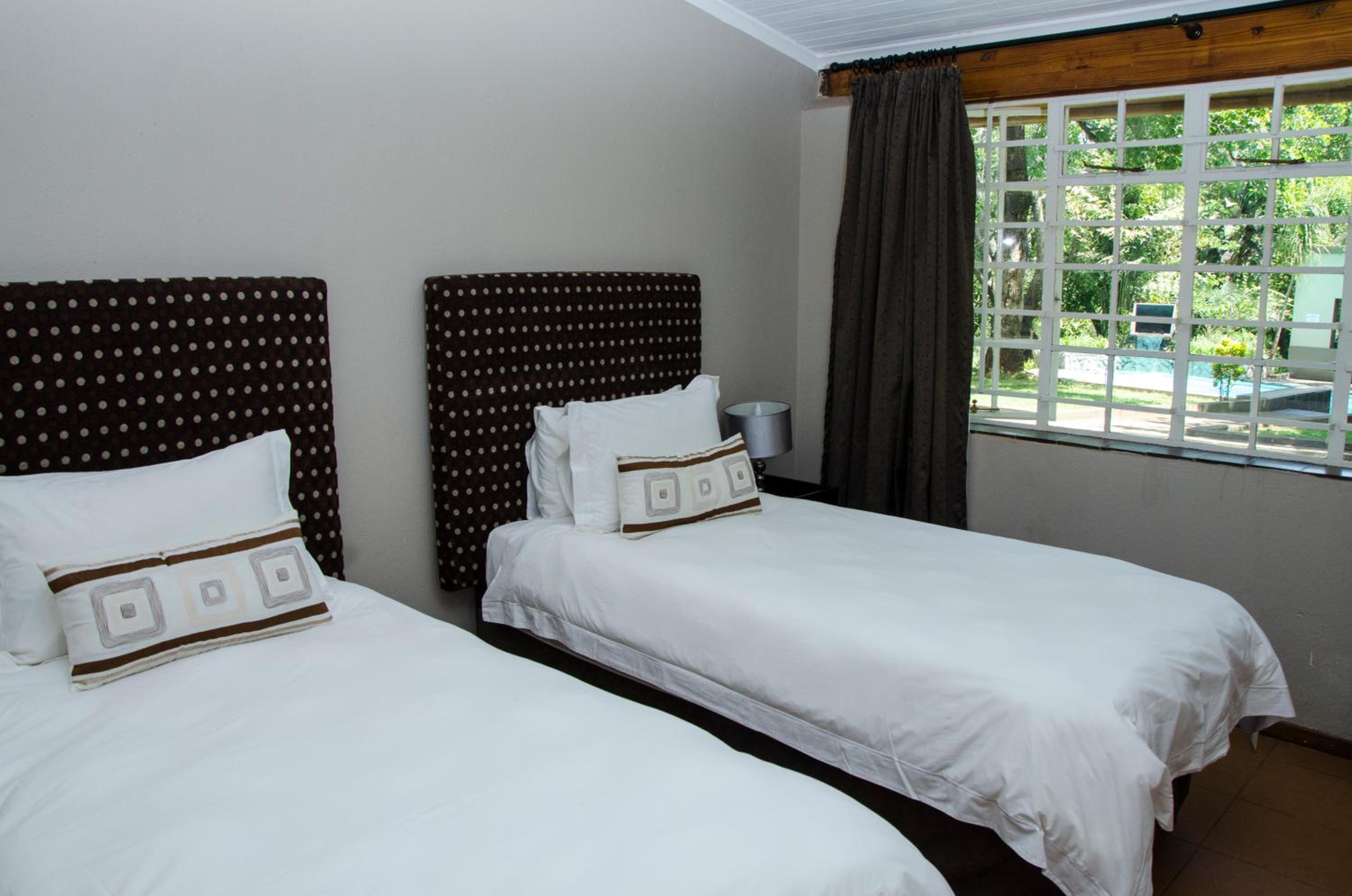 Mountain Creek Lodge 6/49