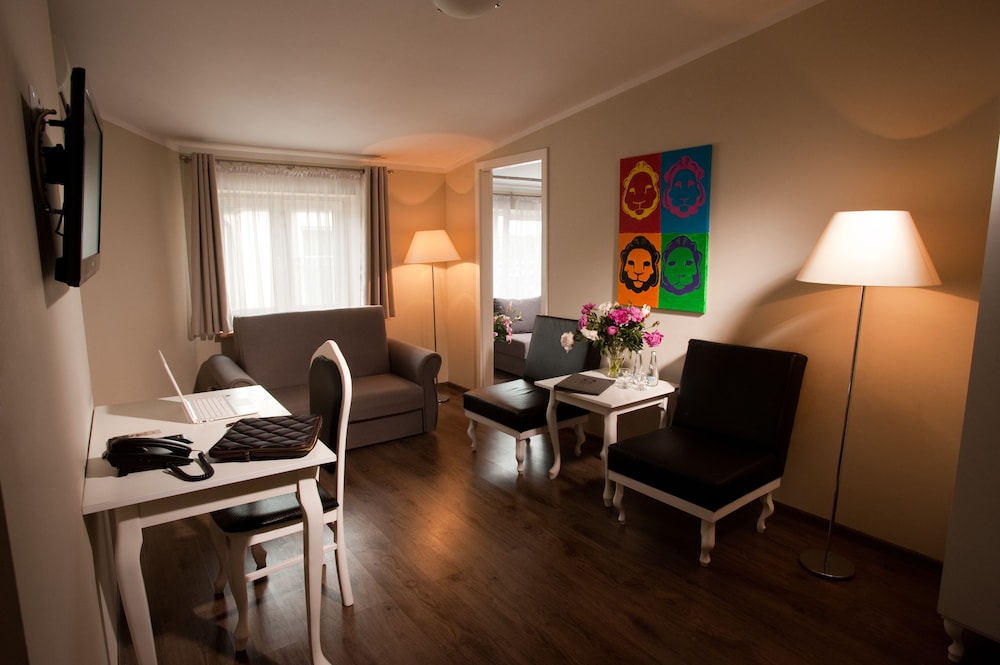 Leone Aparthotel 27/30