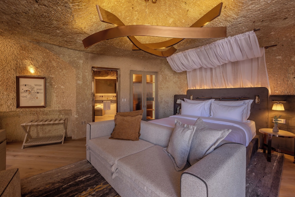 Alfina Cave Hotel 34/50
