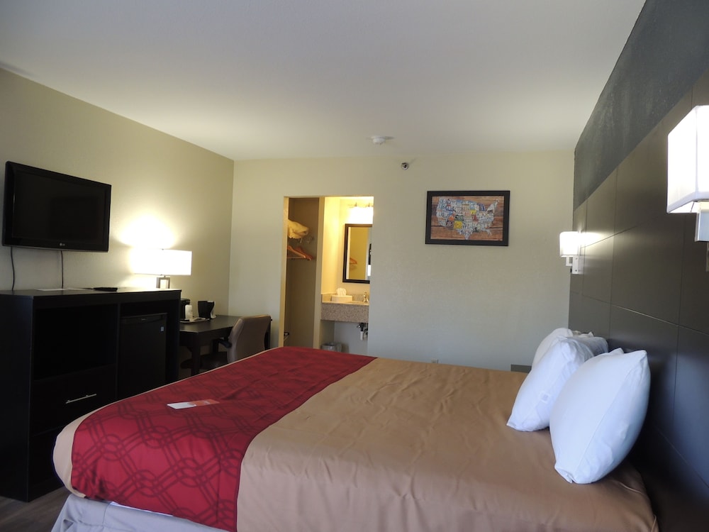 غرفة قياسية بسرير كينج، Econo Lodge Freeport - Brunswick Area 2/10